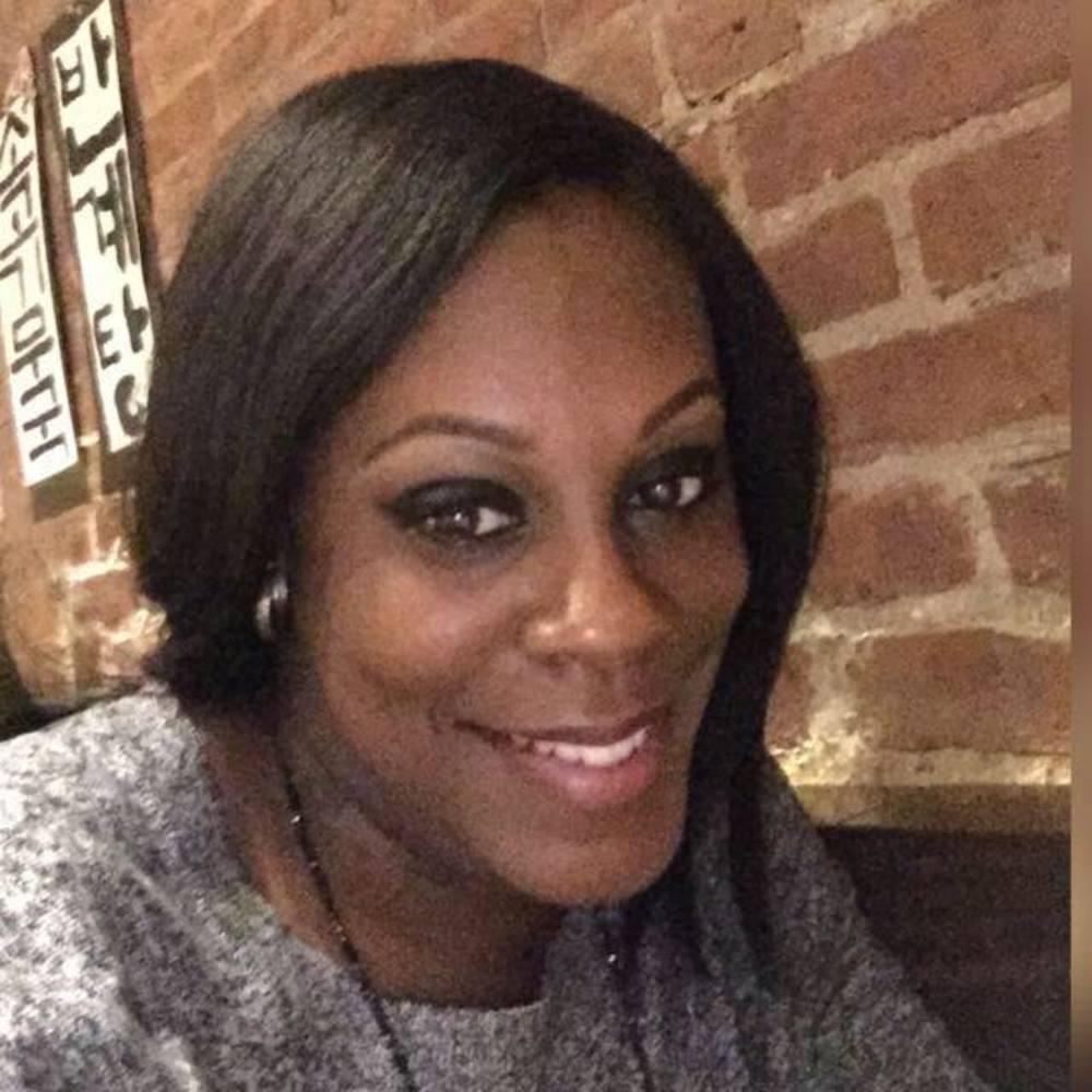 Meet your Posher, Tonia